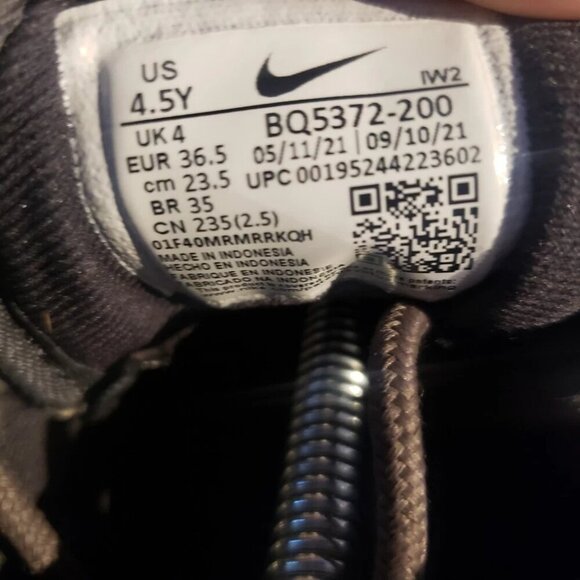 Nike Women's Brown and Pink Hiking Boots - Picture 7 of 7